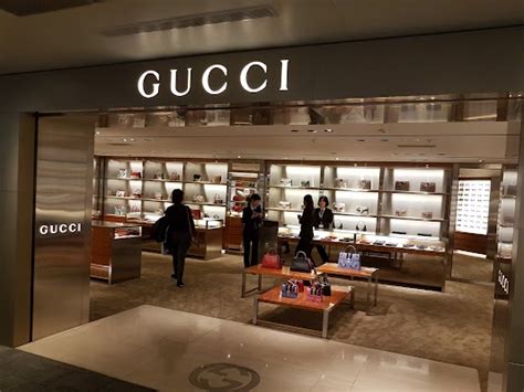 gucci duty free terminal 3